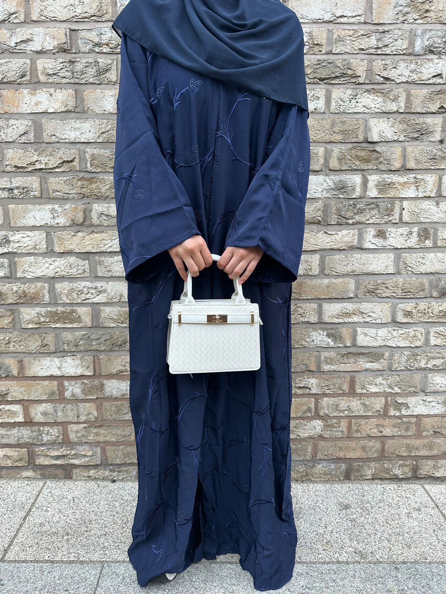 Sequins Detail Abaya (Navy Blue)